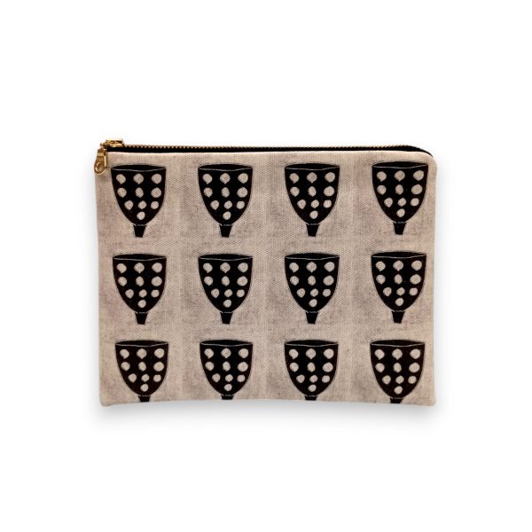 POUCH