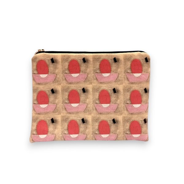 POUCH